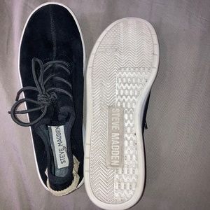 Size 6 1/2 Steve Madden Slip on Sneakers